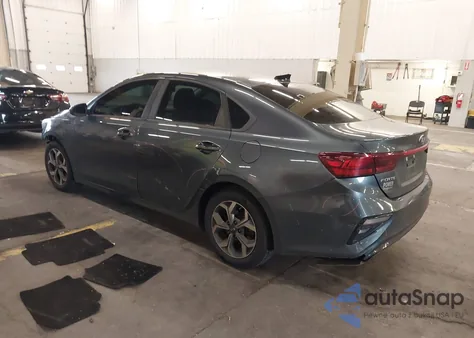 2020 Kia Forte Lxs z USA, uszkodzony, nr VIN 3KPF24AD6LE183638